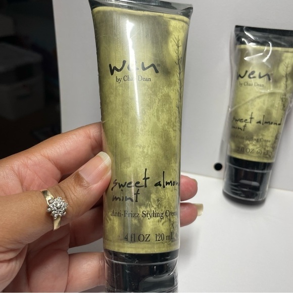 Wen by Chaz Dean Anti Frizz Styling Crème Bundle 2oz and 4 oz W14 - Picture 2 of 5